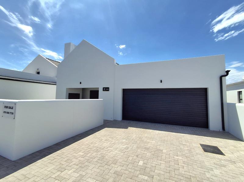 3 Bedroom Property for Sale in Britannia Bay Western Cape